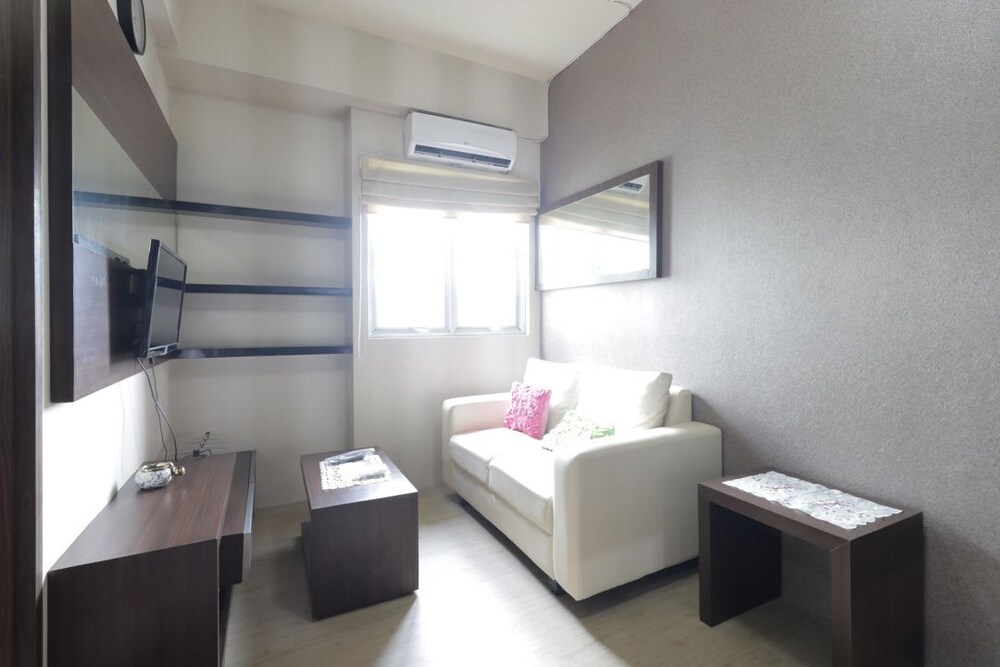 The Suites Metro By Homtel