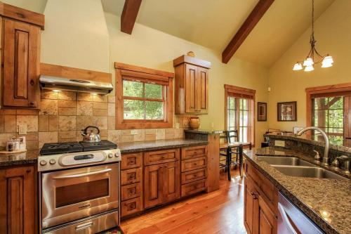 Discovery Chalet 374 at Tamarack Resort by Casago McCall Donerightmanagement - photo 18