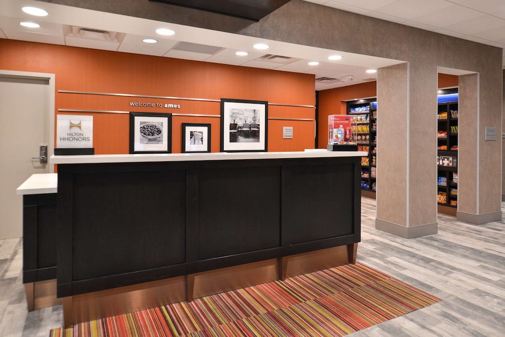 Hampton Inn & Suites Ames - photo 5