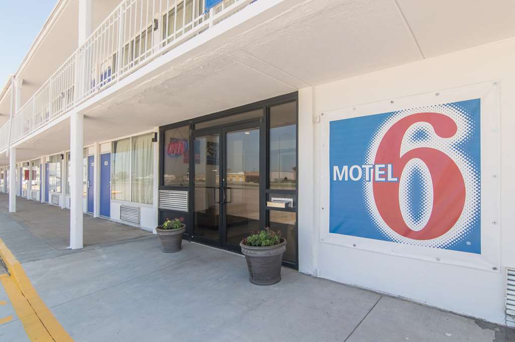 Motel 6 Liberal KS - photo 2