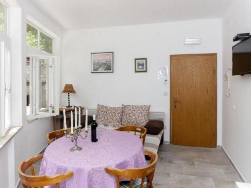 Apartments Sisic One Bedroom Apartment with Terrace