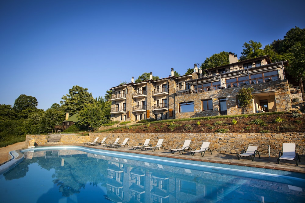 Dohos Hotel Experience - carbon neutral hotel in Larisa