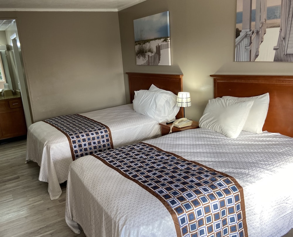 Inn Between The Hedges in Athens, United States