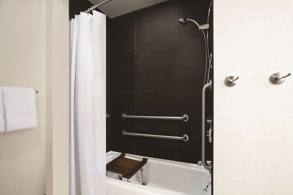 HYATT house Pleasant Hill - photo 8