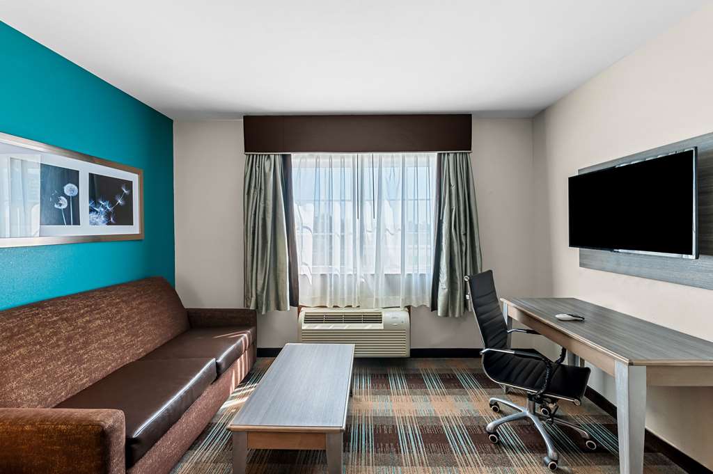 Best Western Presidential Hotel & Suites - photo 7