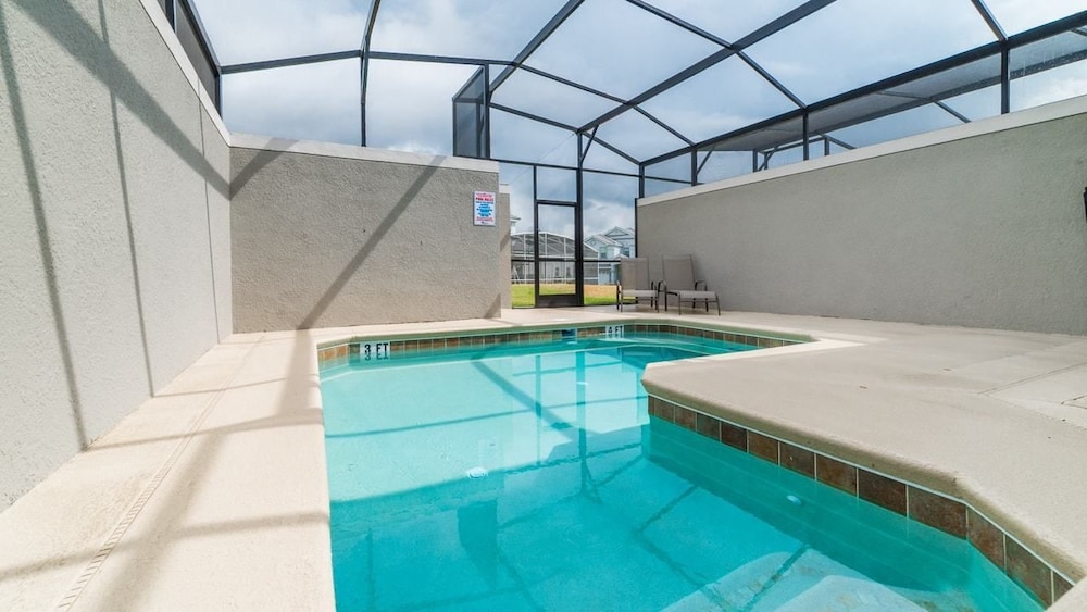 Grhdog9029 Champions Gate Resort 4 Bed 3 Baths Townhouse - photo 13