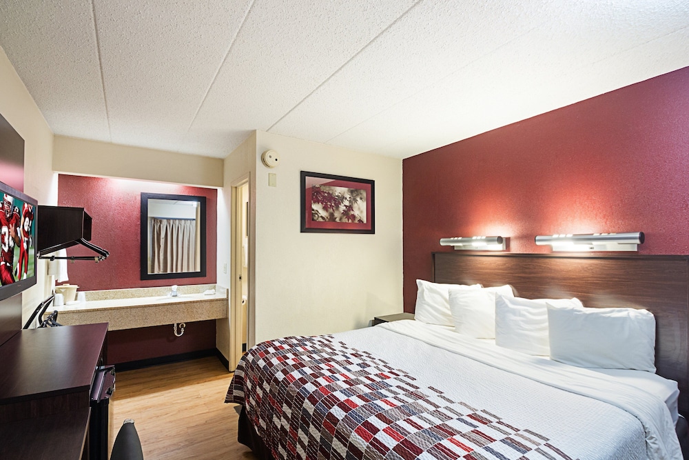 Red Roof Inn Dayton Fairborn Nutter Center - photo 12