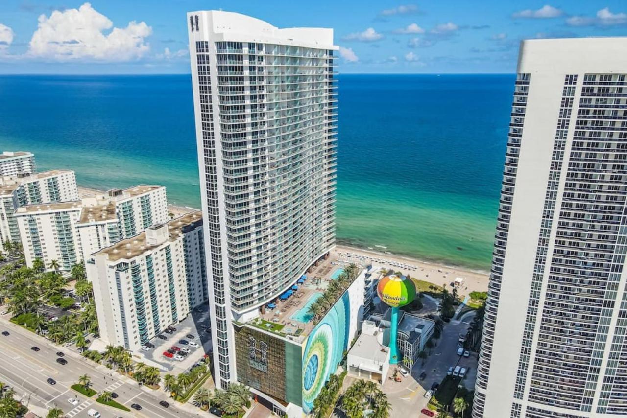 HydeHotel 2BED Lux Condo Ocean View Resort in Hollywood, United States