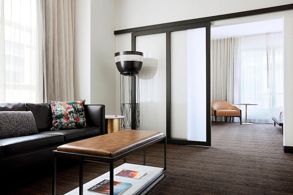 New York Marriott at the Brooklyn Bridge - photo 25