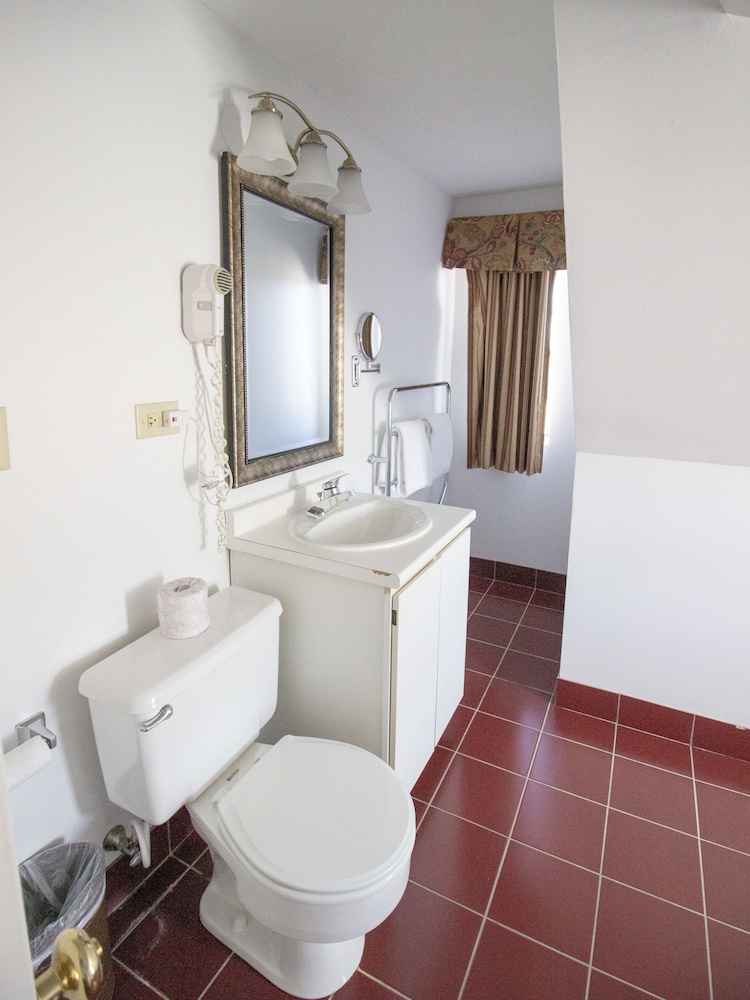 The Lucerne Inn - photo 26