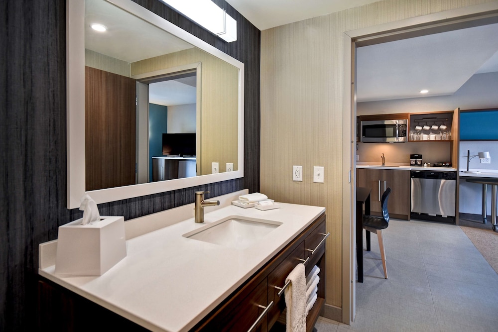 Home2 Suites by Hilton Bowling Green - photo 15