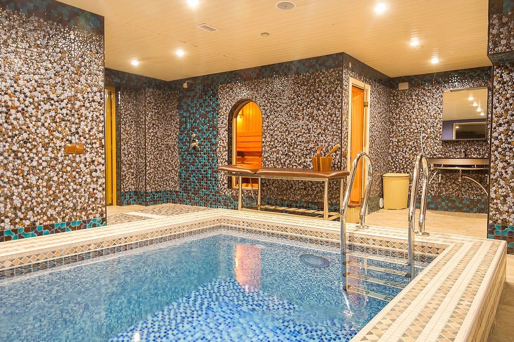 Salut Hotel Almaty — hotel in Almaty