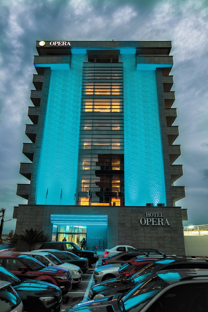 Hotel Opera - carbon neutral hotel in Navodari