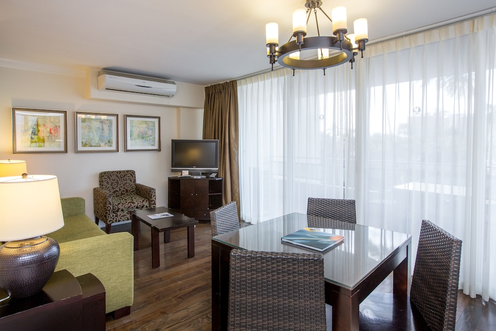 Regency on Beachwalk Waikiki by OUTRIGGER - photo 30