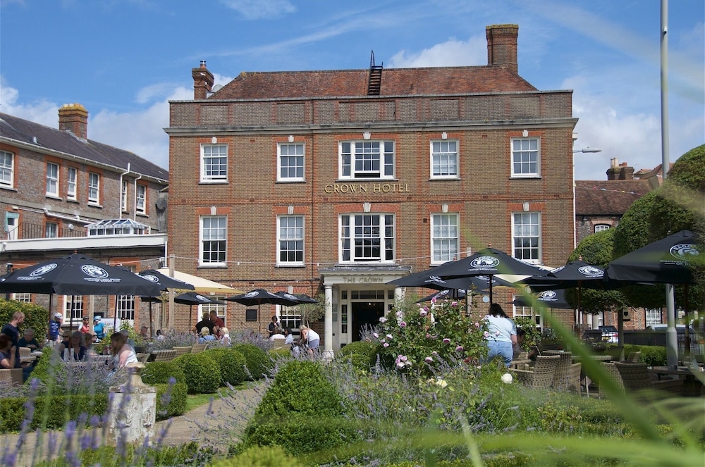 The Crown Hotel - carbon neutral hotel in Blandford Forum