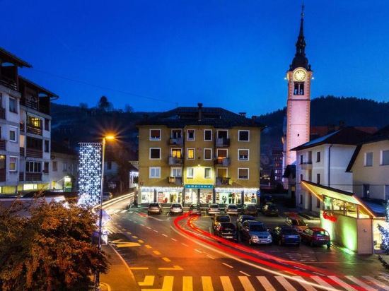 Apartments Shock — 4-Star Luxury Hotel in Cerkno, Slovenia