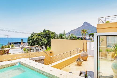 Backup Powered Camps Bay Beach Condo — 4-Star Luxury Hotel in Cape Town, South Africa