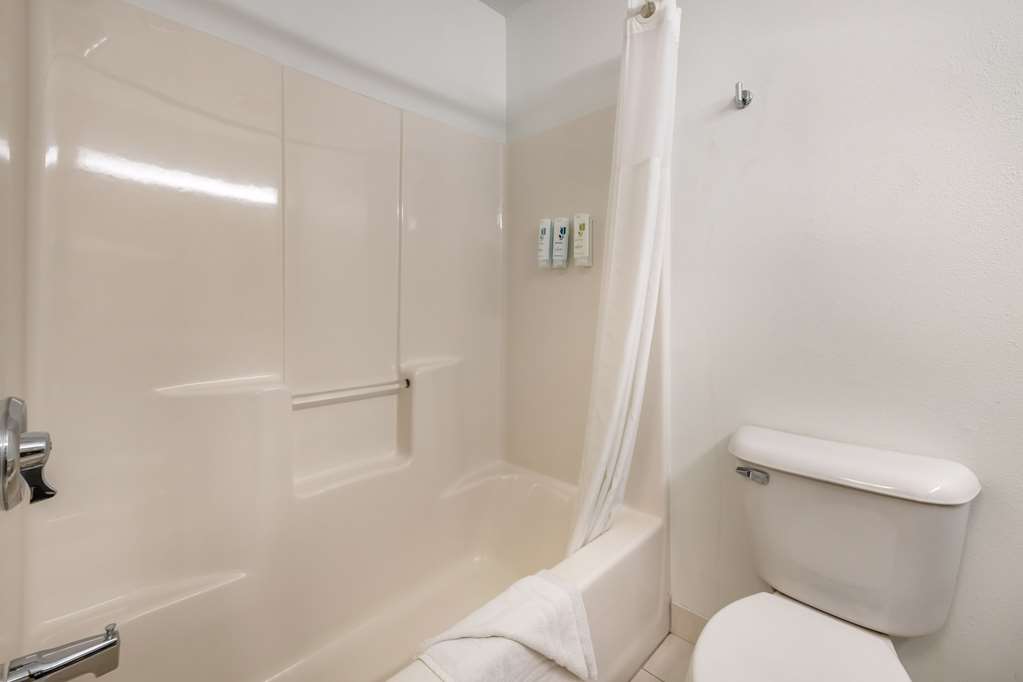 Country Inn & Suites by Radisson Watertown SD - photo 22