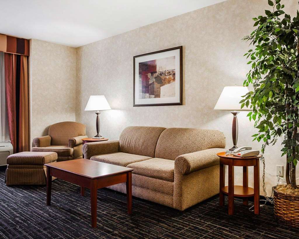 Comfort Suites Independence Kansas City - photo 14