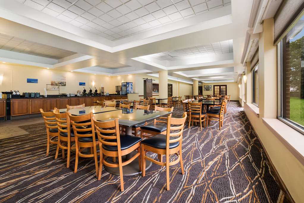 Best Western Grand Victorian Inn - photo 8