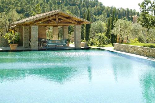 Exclusive Borgo in Tuscany — 4-Star Luxury Hotel in Pian Di Sco, Italy