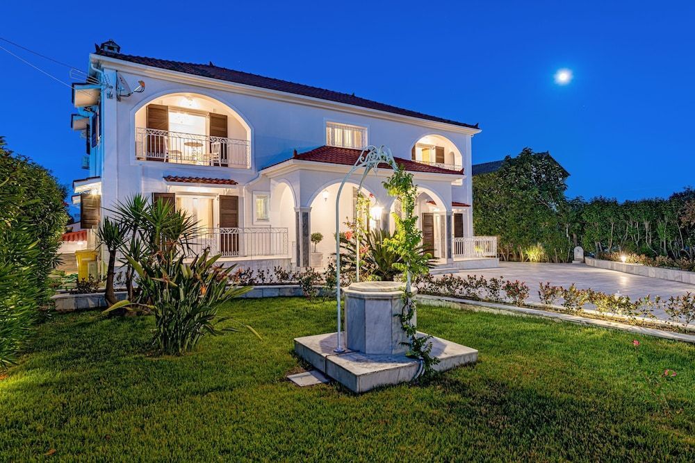 Aigli Villa — 4-Star Luxury Hotel in Zakynthos, Greece
