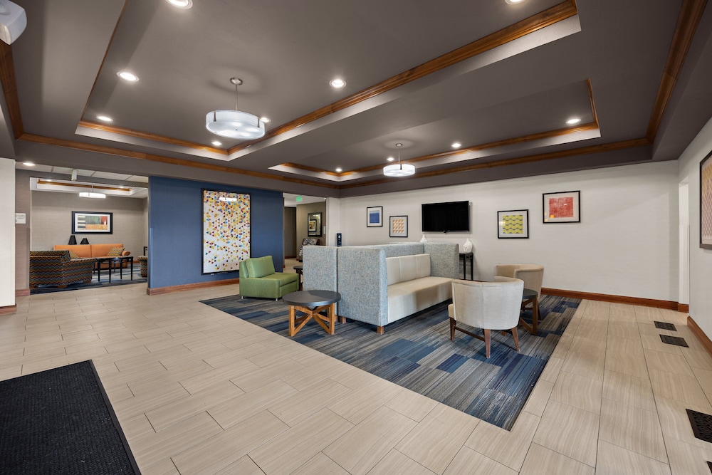 Holiday Inn Express Hotel & Suites Limon I 70 by IHG - photo 43