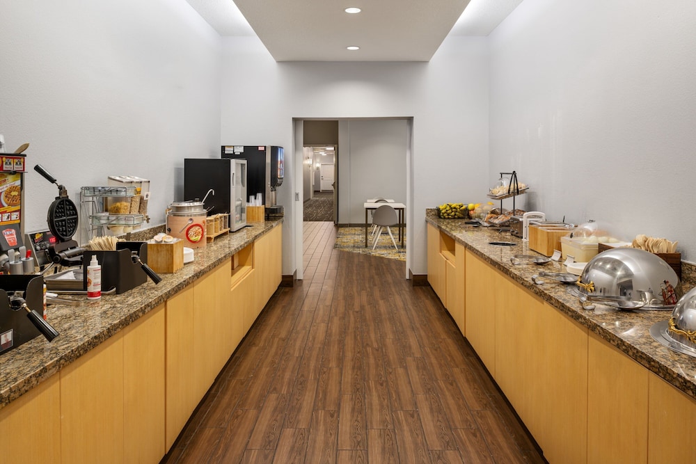 Towneplace Suites Salt Lake City West Valley - photo 23