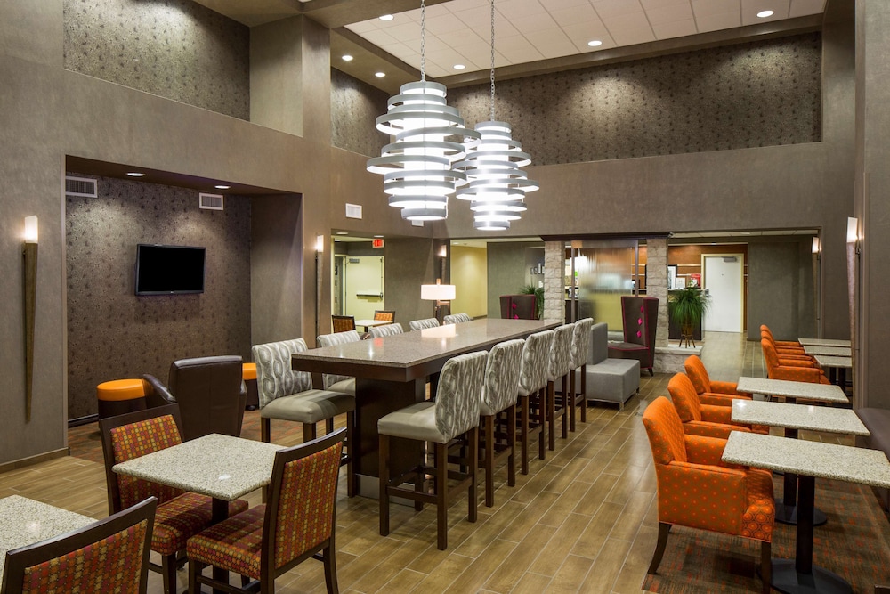 Hampton Inn & Suites Austin Cedar Park Lakeline - photo 40
