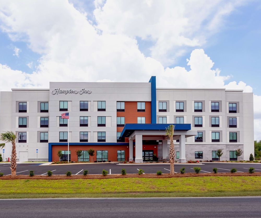 Hampton Inn Marianna I 10 - featured photo