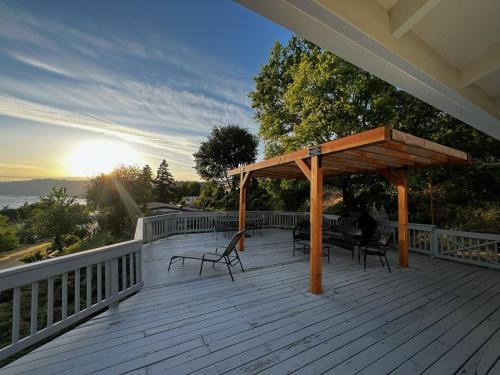 Point Lyle - carbon neutral hotel in Unknown City