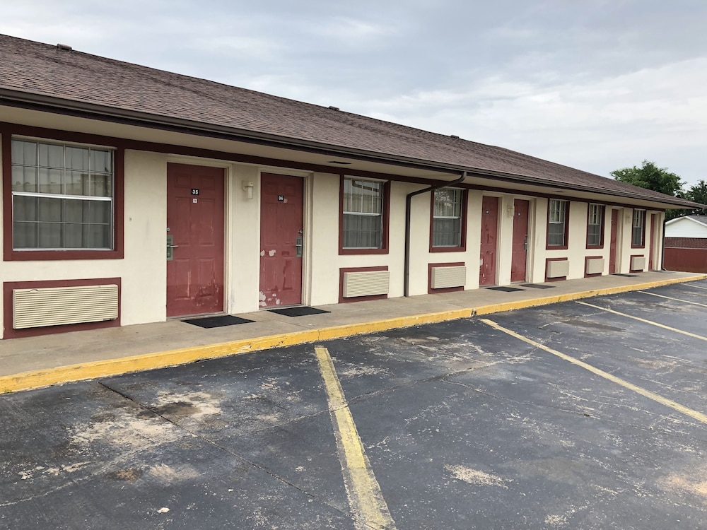 Rexdale Inn - photo 33