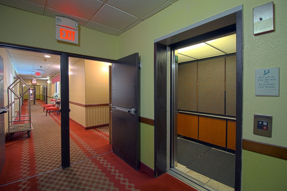 Geneva Motel Inn - photo 39