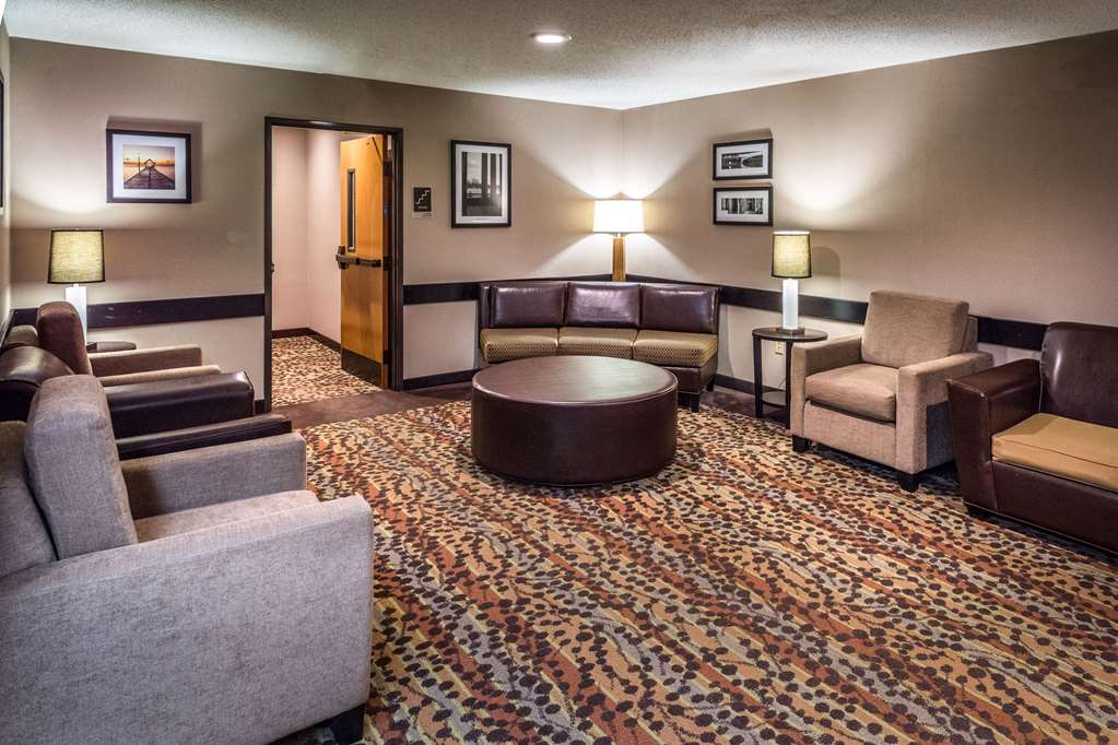 Sleep Inn & Suites Cross Lanes South Charleston - photo 41