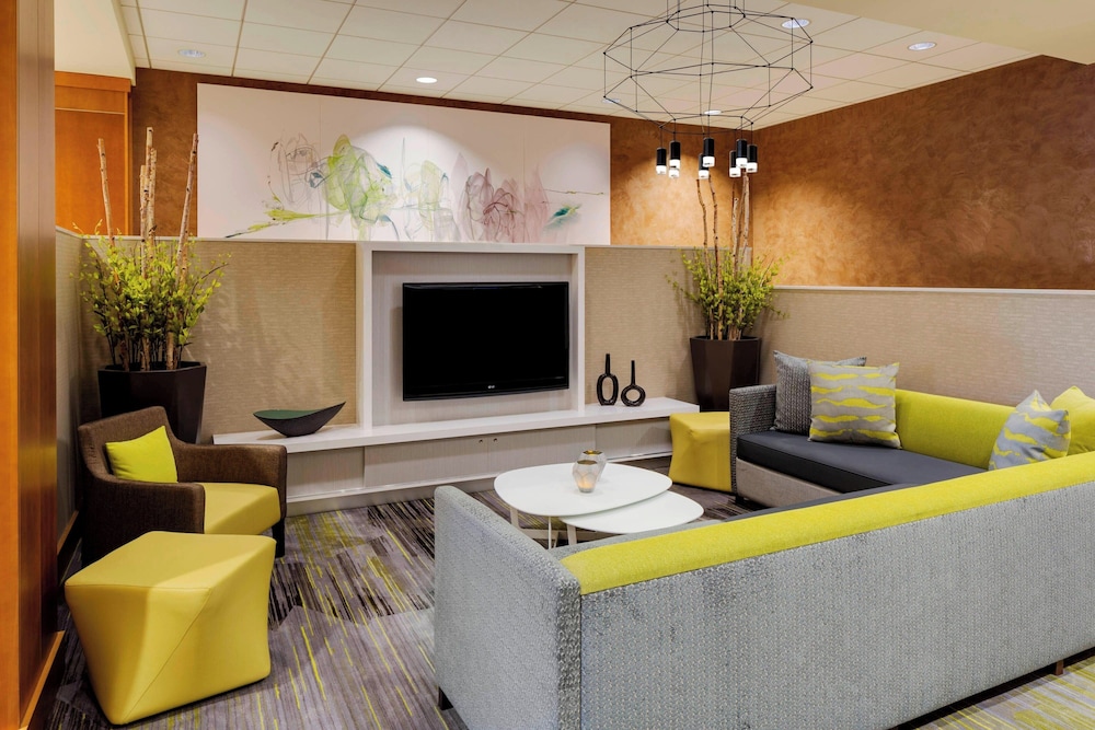 Courtyard by Marriott Boston Logan Airport - photo 6