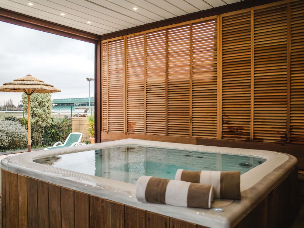 Mercure Cabourg Hôtel & Spa in Cabourg, France