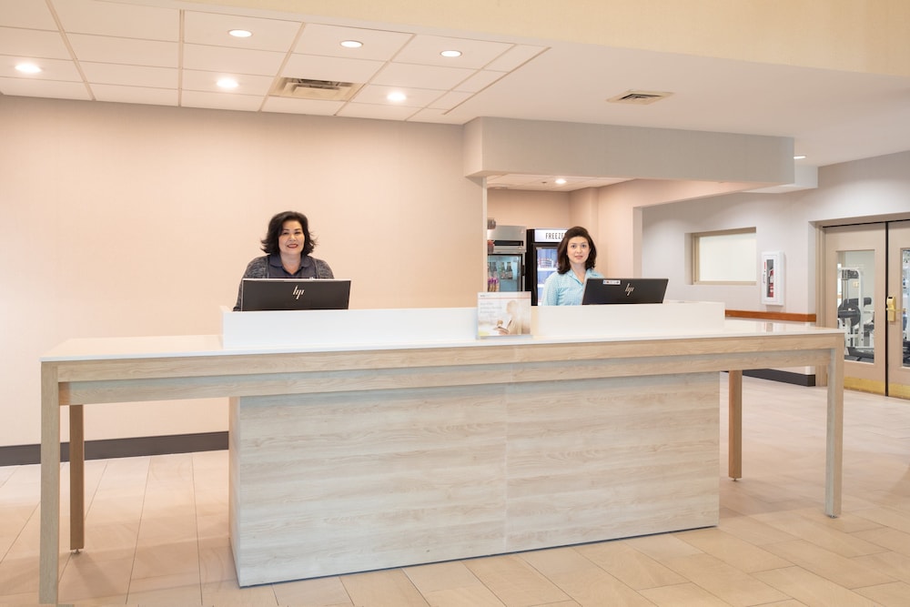 Holiday Inn & Suites Goodyear West Phoenix Area by IHG - photo 56