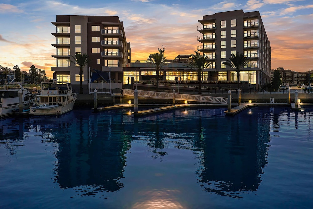 Courtyard by Marriott Marina del Rey - photo 36