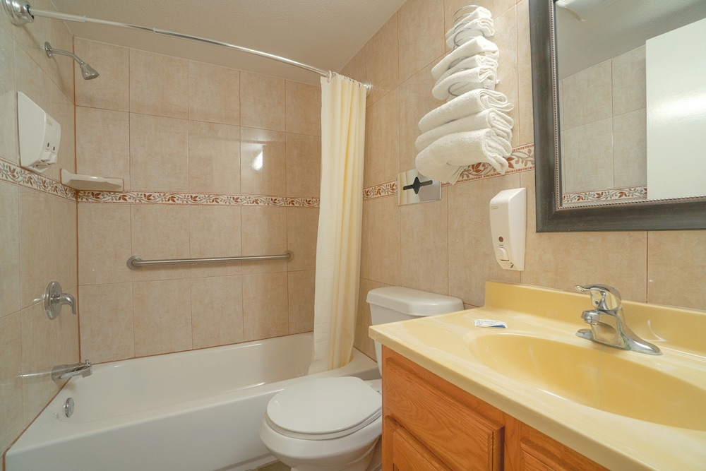 Vali Ho Motel By OYO Weslaco Mercedes - photo 53