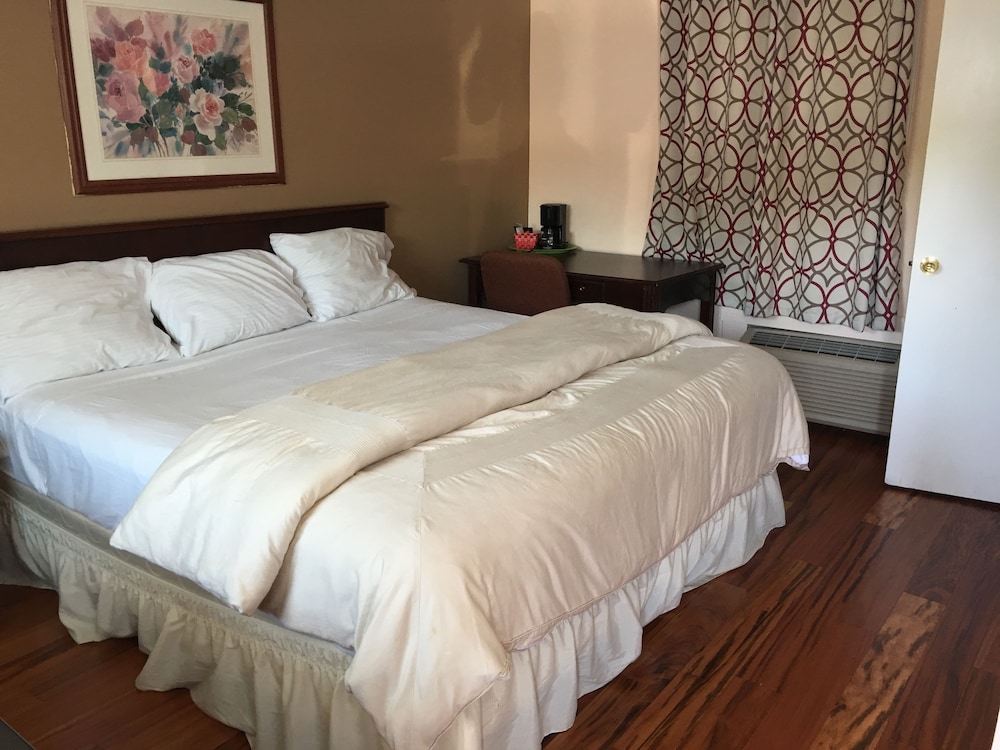 Aquastar Inn - photo 18