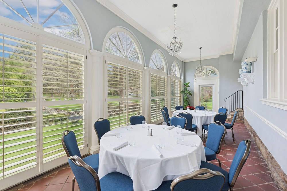Airlie Hotel - photo 28