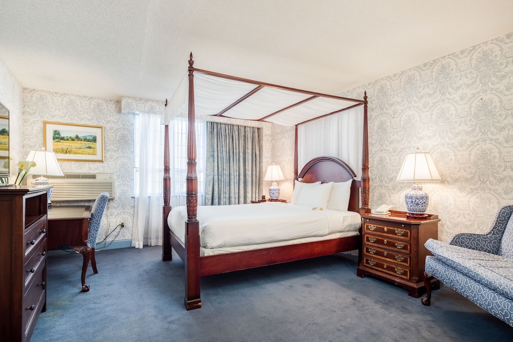 The Farmington Inn & Suites - photo 13