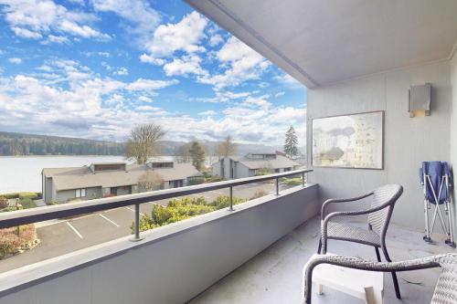 Bayfront Retreat A in Port Ludlow, United States