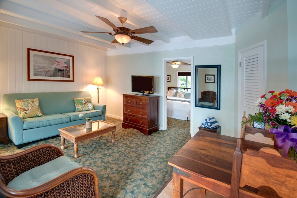 Coconut Palm Inn - photo 43
