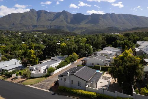 Aan de Heuvel Self Catering Cottages — 4-Star Luxury Hotel in Swellendam, South Africa