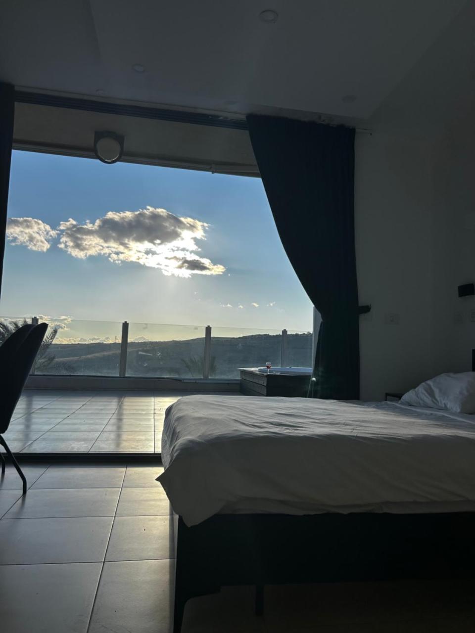 Diamond Mansion Studio C - last minute hotel in Unknown City