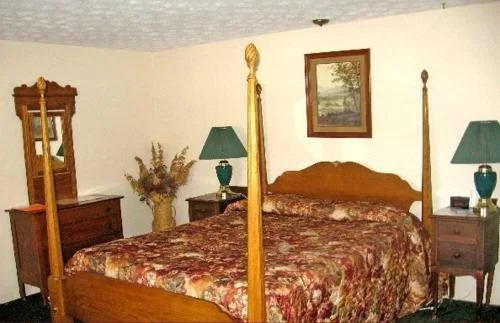 White Columns Motel - photo 34
