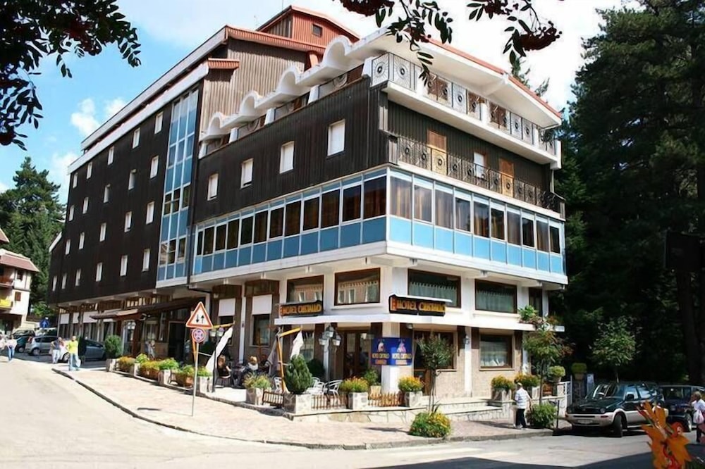 Hotel Cristallo — hotel in Spezzano Della Sila