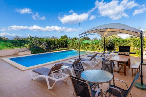 Ca Na Bergues in Ariany, Spain