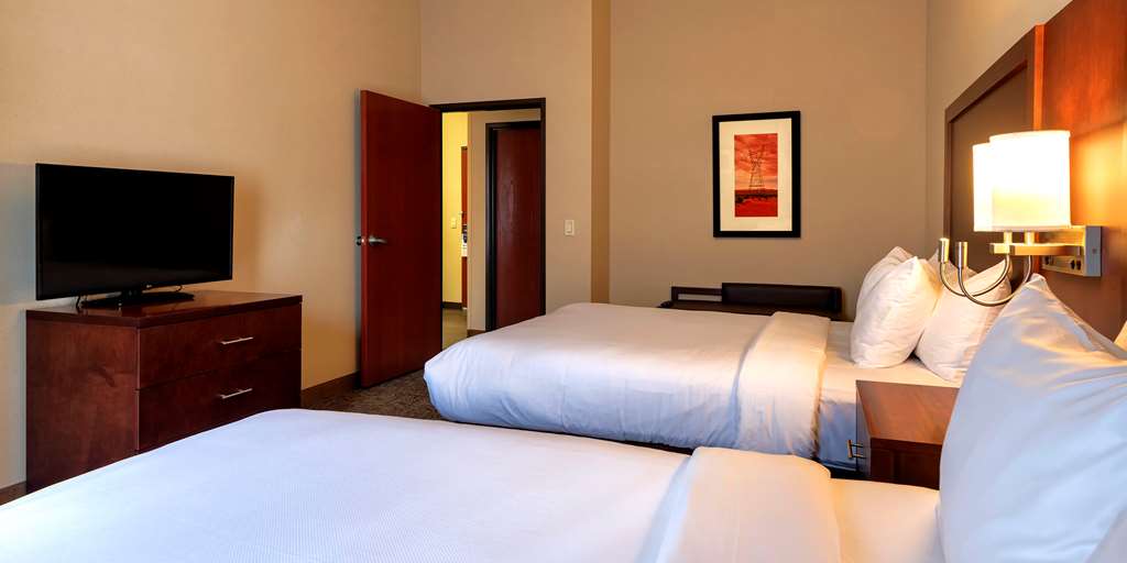Comfort Suites Goodyear West Phoenix - photo 38
